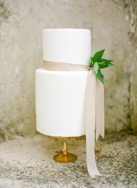 Свадебный торт с матовой глазурью